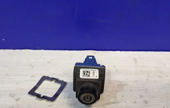 Volvo XC60 Reversing camera 32209930 32209929