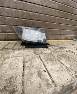 Volkswagen Crafter Headlight/headlamp 9068200361 2E2941015