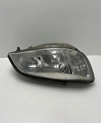 Opel Zafira A Headlight/headlamp 02A0101A 8017K20 67716829