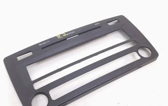Radio/GPS head unit trim