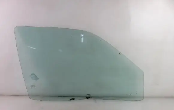 Opel Frontera B Front door window glass four-door
