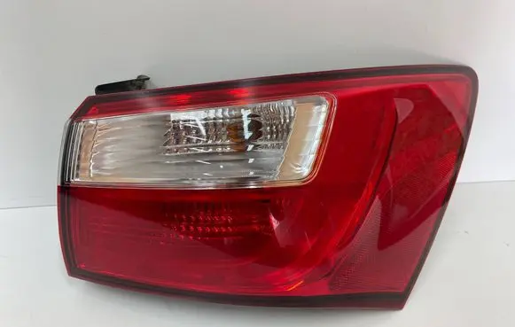 KIA Rio Rear/tail lights 92402-1W0 92402-1W