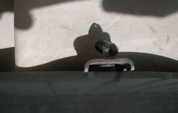 Volkswagen Golf VI Tailgate/trunk/boot hinge
