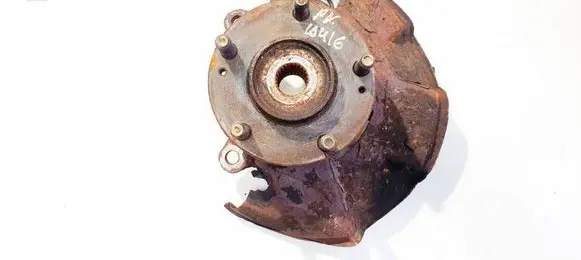 Hyundai Tiburon Front wheel hub