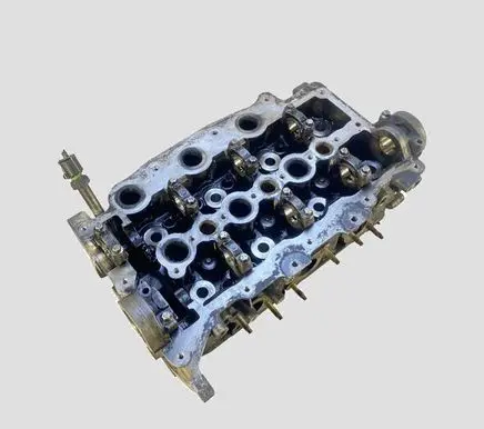 Jaguar XF X250 Engine head PM4R8Q6C064 4R8Q6C064AH 4R8Q6C064