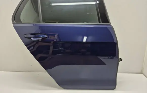 Volkswagen Golf VII Rear door 