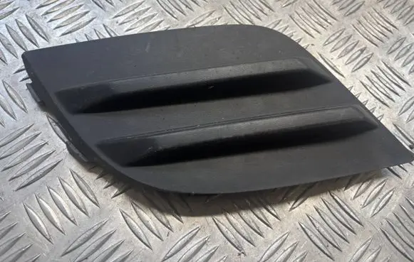 Renault Clio IV Front bumper lower grill 263317377R