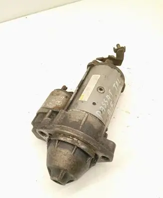 Volkswagen PASSAT B5 Starter motor 068911024E 2012010336