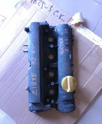Opel Vectra C Rocker cam cover 