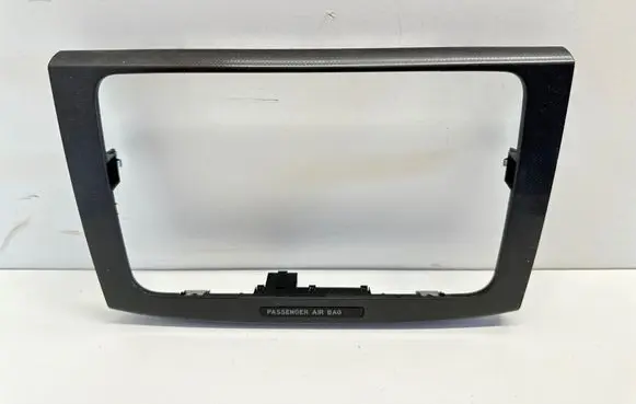 Volkswagen PASSAT B6 Radio/GPS head unit trim 3C0858069M