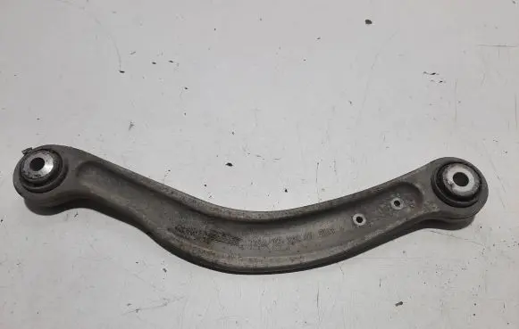 Rear control arm