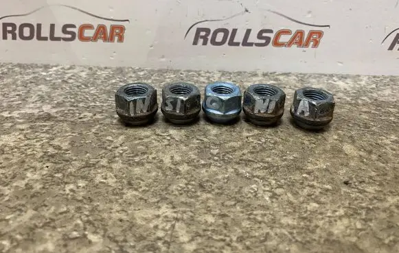 Opel Insignia A Nuts/bolts 