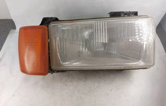 Audi 80 90 B2 Headlight/headlamp 1305620433 24507R20 24507R7
