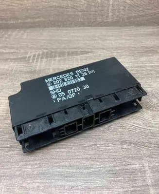 Mercedes-Benz C W202 Comfort/convenience module 2028201126