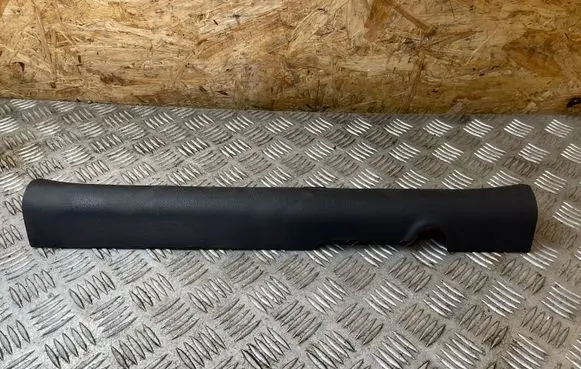Hyundai i30 Front sill trim cover 85881G4000