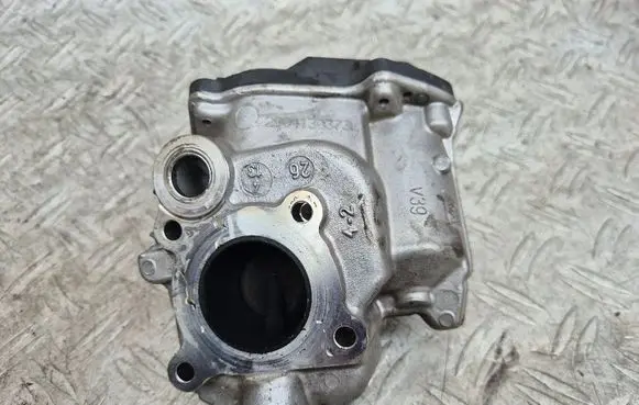 Mercedes-Benz E W212 EGR valve A6511400760