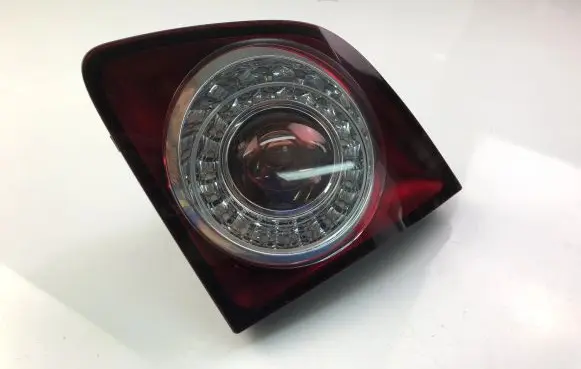 Tailgate rear/tail lights