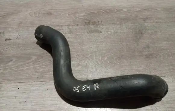 Volvo XC90 Engine coolant pipe/hose 30723970
