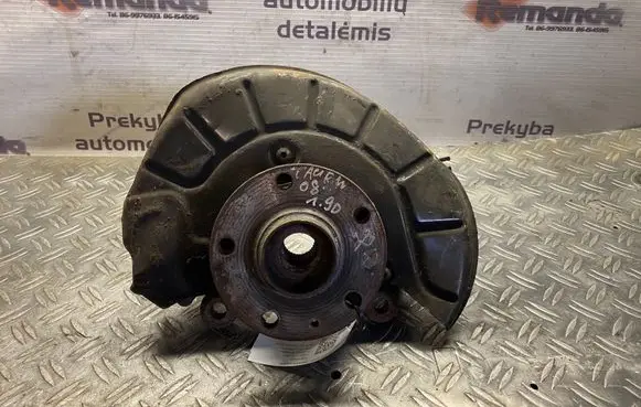 Volkswagen Touran I Front wheel hub