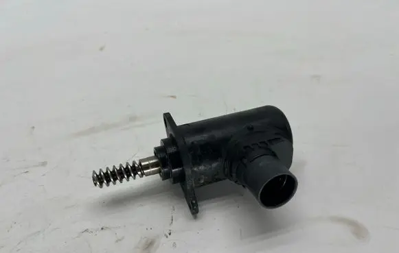 BMW 1 F20 F21 other engine part 7631574