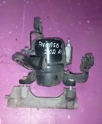 Toyota Avensis T270 Engine mount bracket 123150X030