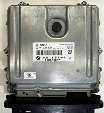 BMW 5 F10 F11 Engine control unit/module ECU 8578188 DDE8578188 0281030766