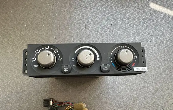 Mitsubishi Pajero Air conditioner control unit module MR958006 1465700012