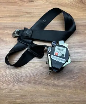 Skoda Octavia Mk2 (1Z) Front seatbelt 1Z0857701B 021911 008L000