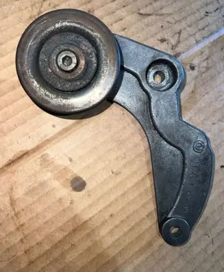 Generator/alternator bracket