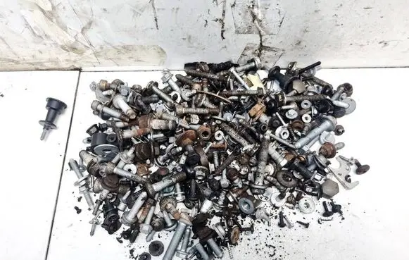 Audi TT TTS Mk2 Nuts/bolts 