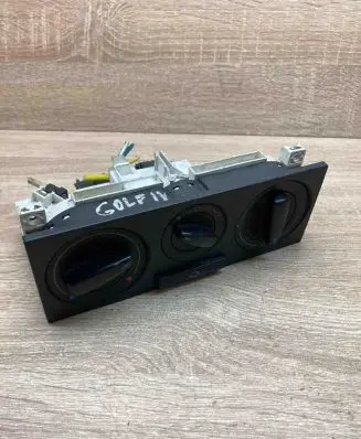 Volkswagen Golf IV Climate control unit 1J0819045F 1J0819147 659697R