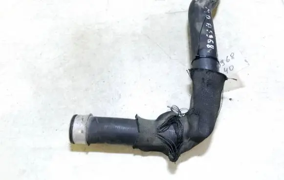 Mercedes-Benz C W203 Engine coolant pipe/hose