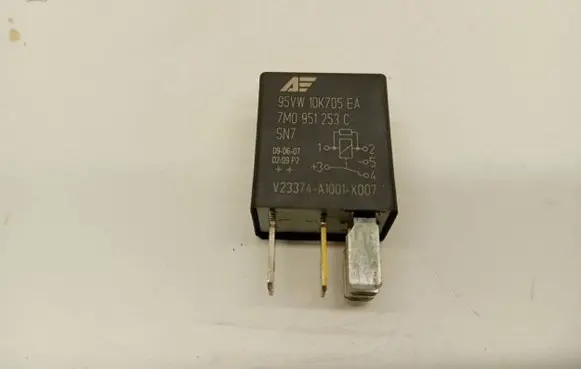 Audi A4 S4 B8 8K Other relay 7M0951253C