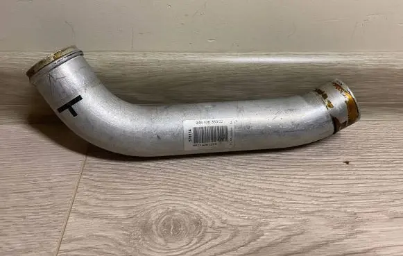 Porsche Panamera (970) Engine coolant pipe/hose 94810636002