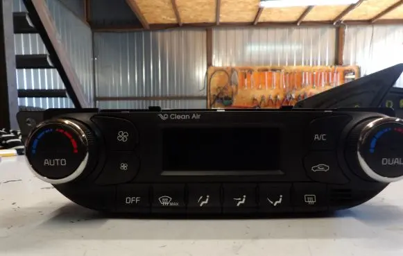 KIA Ceed Climate control unit 97250A2202 641676900G