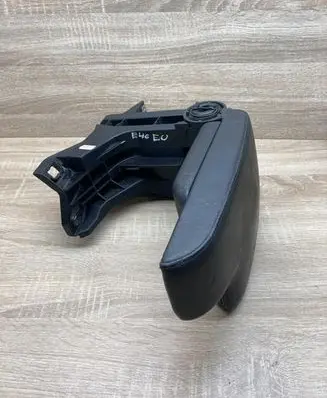 BMW 3 E46 Armrest 8213678
