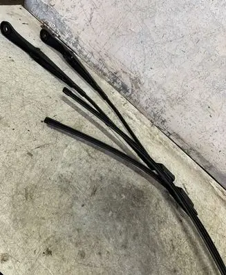 Opel Zafira C Windshield/front glass wiper blade 