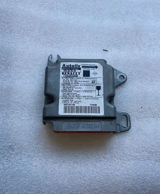 Renault Megane I Airbag control unit/module 7700430060B 550629500