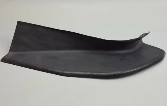 BMW 5 F10 F11 Rear/tail light trim molding 7204376 20409410