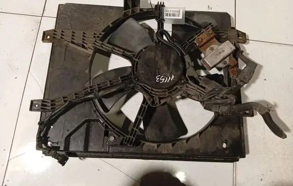 Nissan Tiida C11 Radiator cooling fan shroud 