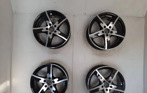 Audi A1 R17 alloy rim SPT707-5L