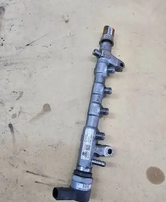 Audi A5 Sportback 8TA Fuel main line pipe 03L130089Q 500000021
