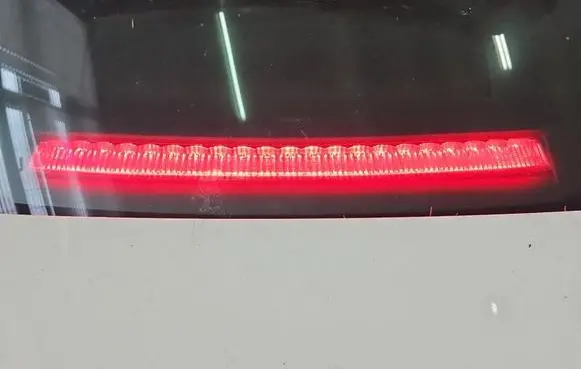 Maserati Quattroporte Third/center stoplight 469519999 IMPRK1531599