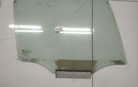 Opel Astra G Rear door window glass as2