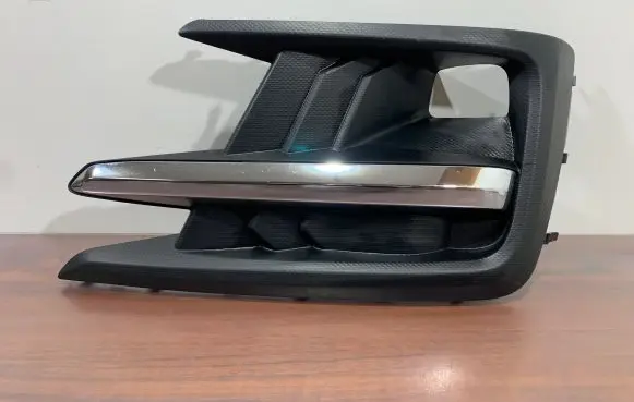 Subaru Ascent Front fog light trim/grill 57731XC02A C16010061