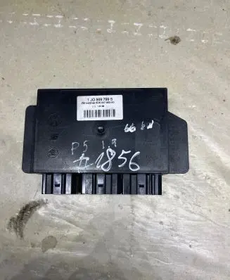 Volkswagen PASSAT B5 Comfort/convenience module 1J0959799S 5DK00795350