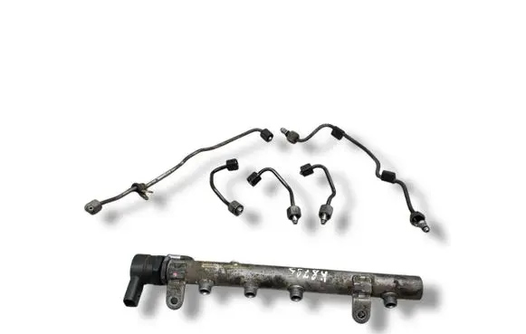 Mercedes-Benz E W211 Fuel main line pipe A6420700495