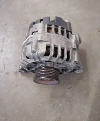 Audi A4 S4 B5 8D Generator/alternator 06B903016D