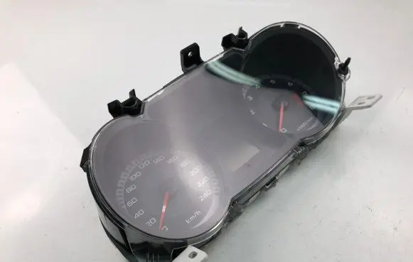 Mitsubishi Outlander Speedometer (instrument cluster) 8100A117
