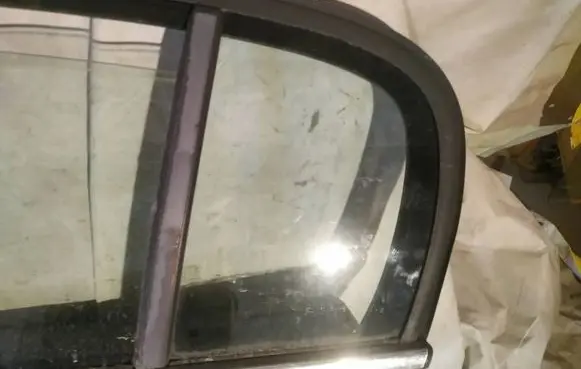 Opel Signum Rear vent window glass AS2